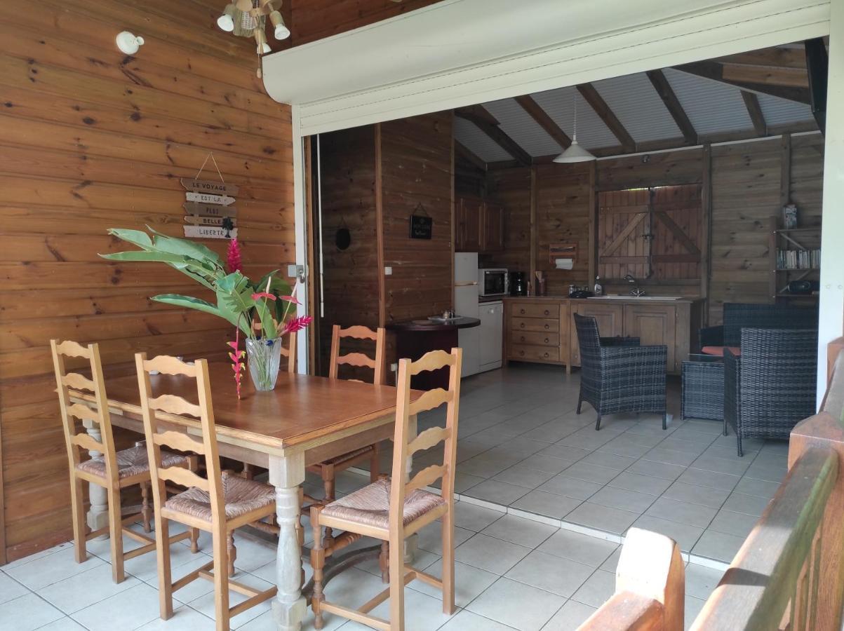 Le Tri Haut De Bellevue - Bungalow Colibri Pointe-Noire Exteriör bild
